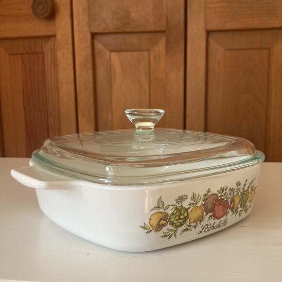 Vintage Corningware “Spice of Life” Casserole Dish With Lid - Picture 3 of 7